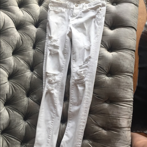 SOLD Frame Le Color Ripped Skinny Jeans in White - Picture 3 of 6